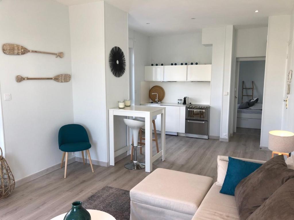 Appartement Avec Vue Mer A Pontaillac Royan Bagian luar foto